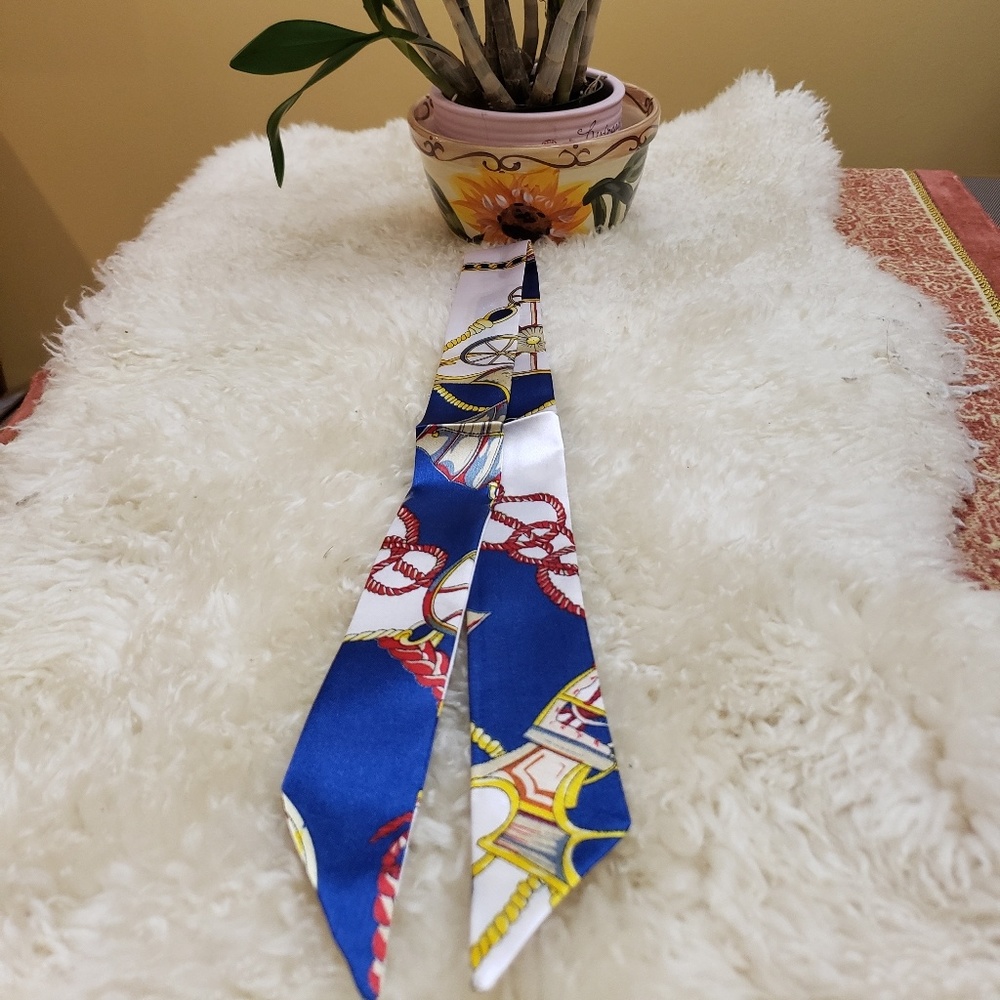 💕🎀Silk scarf🎀💕